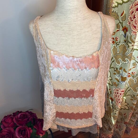 Tiny by Anthropologie sequin and velvet top NWT - Picture 11 of 11